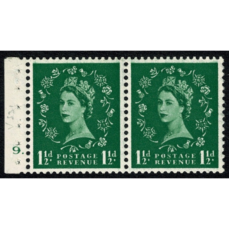 SB61. 1½d green Tudor Crown Wmk Upright. Perf E. Cylinder 9 dot with listed variety. SB61a