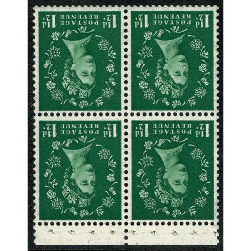 SB60a. 1½d green Tudor Crown Wmk Inverted. Perf P