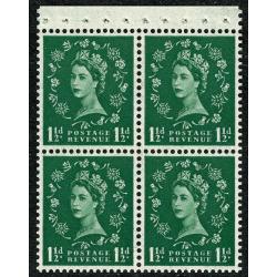 SB67b. 1½d green Multiple Crowns Wmk Upright. Perf AP. With listed variety rose petal flaw.