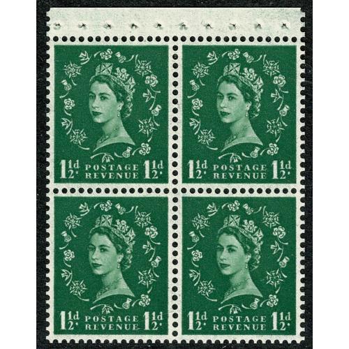 SB67b. 1½d green Multiple Crowns Wmk Upright. Perf AP. With listed variety rose petal flaw.