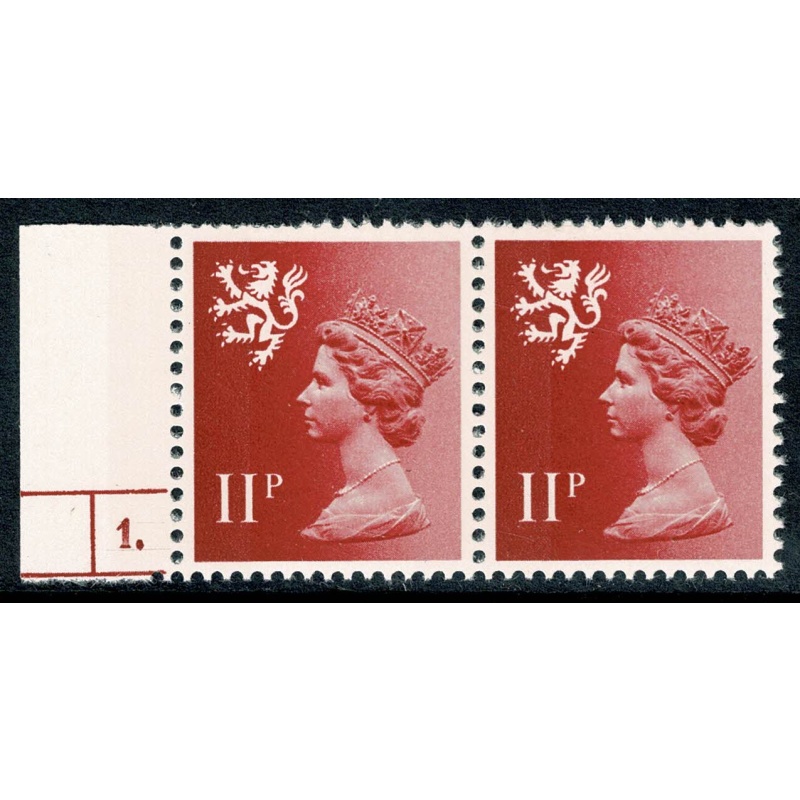 Scotland. 11p scarlet FCP/PVAD. RIGHT BAND OMITTED. Positional pair. SG S32 var.
