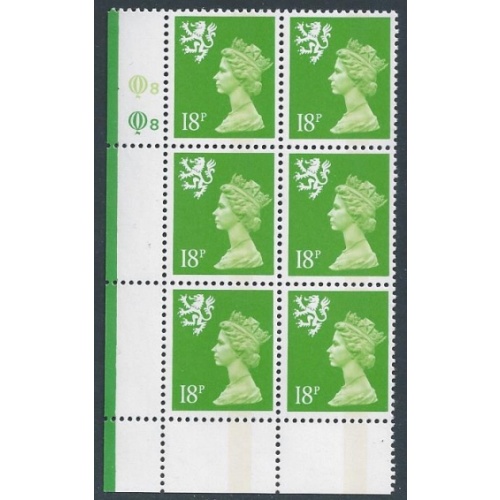 Scotland. Questa. 18p Bright green FCP/PVA  CBar.  Plate Q8 Q8.  Perf 13¾ x 14 Cyl. Block of 6.