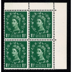 1962 1½d green. Watermark Multiple Crowns. Whiter paper. Variety "Daffodil flaw" SG Spec. S29h
