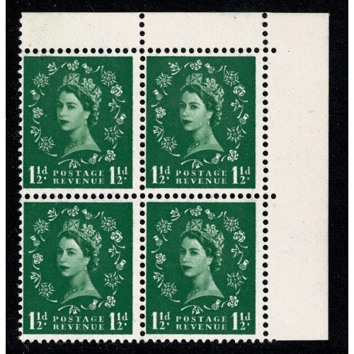 1962 1½d green. Watermark Multiple Crowns. Whiter paper. Variety "Daffodil flaw" SG Spec. S29h